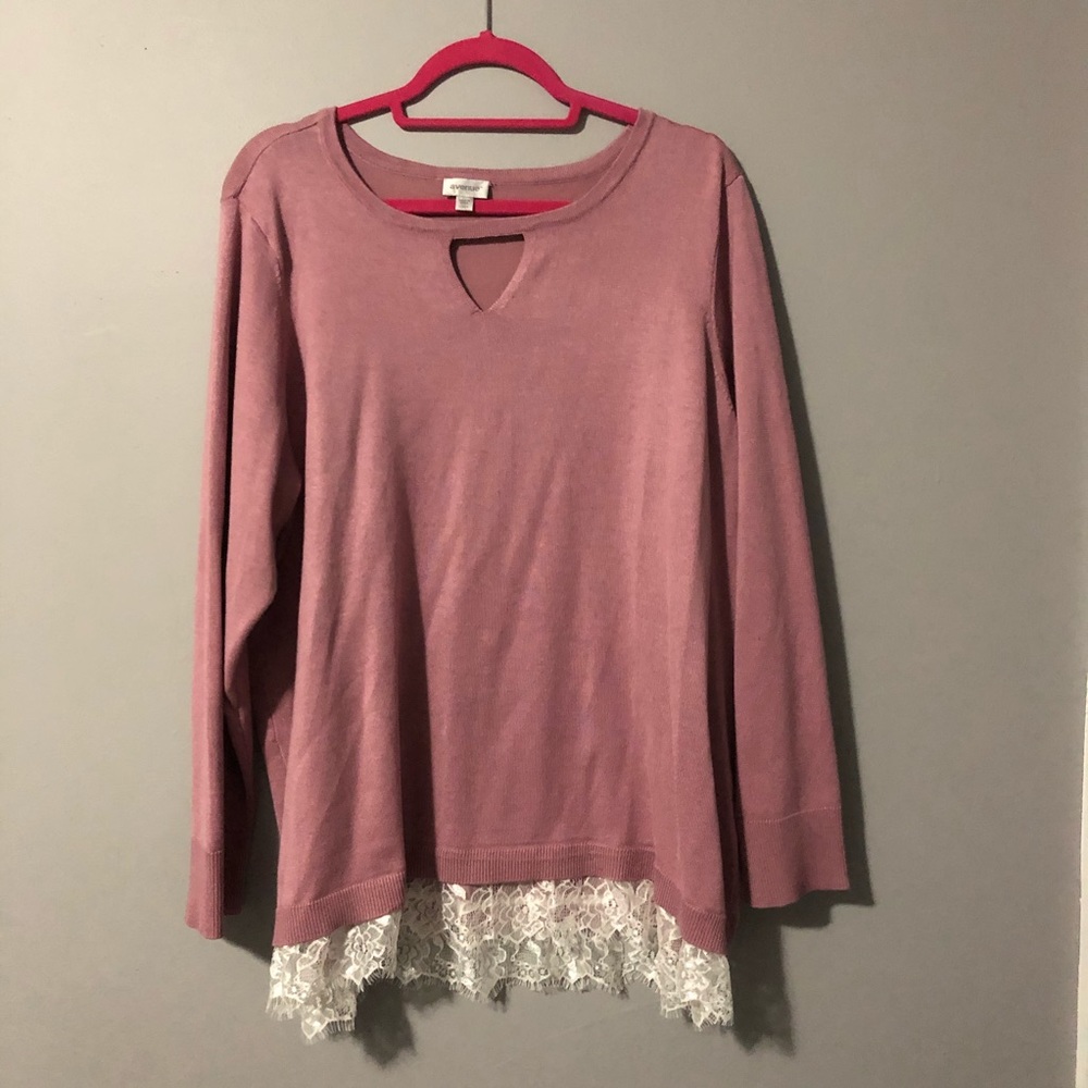 Avenue Sweater with lace underlay Size 22/24 ⚫️